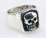 R17 Giant Skull Ring